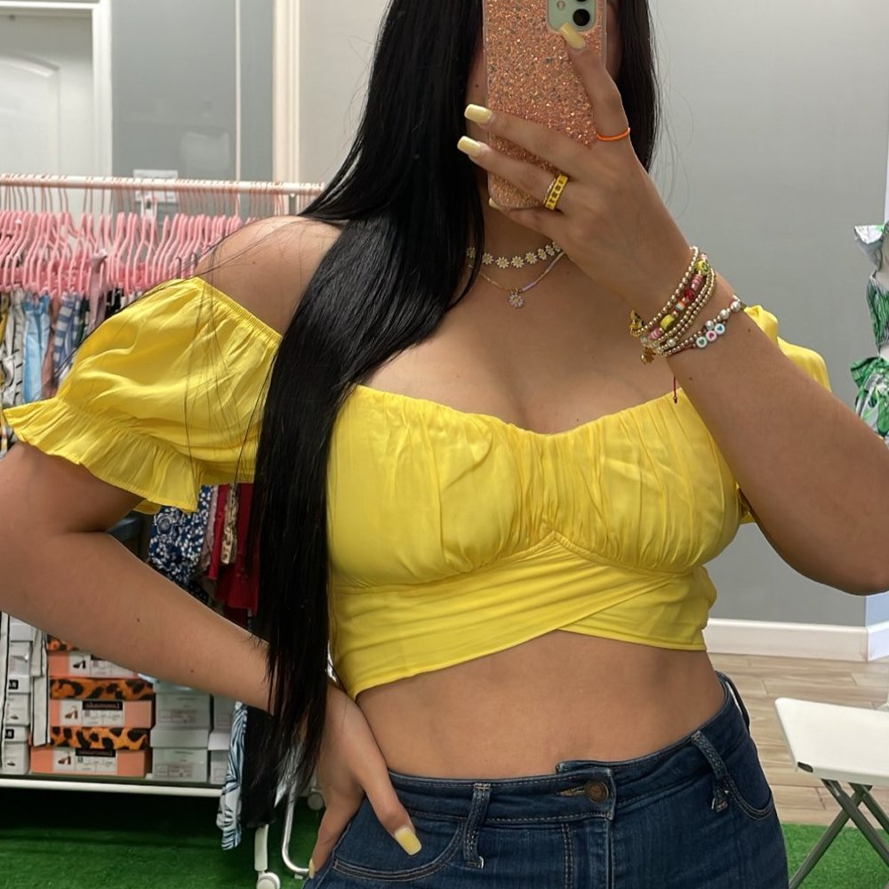 YELLOW TOP